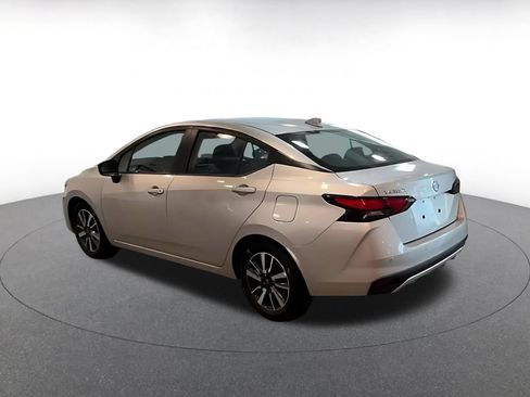 Used 2025 Nissan Versa SV FWD image 9