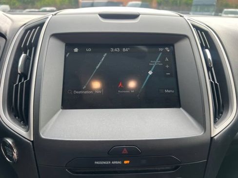 Used 2017 Ford Edge SEL w/ Equipment Group 201A AWD/4WD image 28