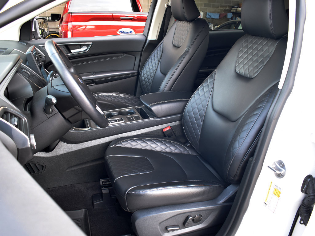 Used 2024 Ford Edge Titanium AWD/4WD image 5