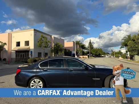 Used 2011 BMW 740i RWD image 3