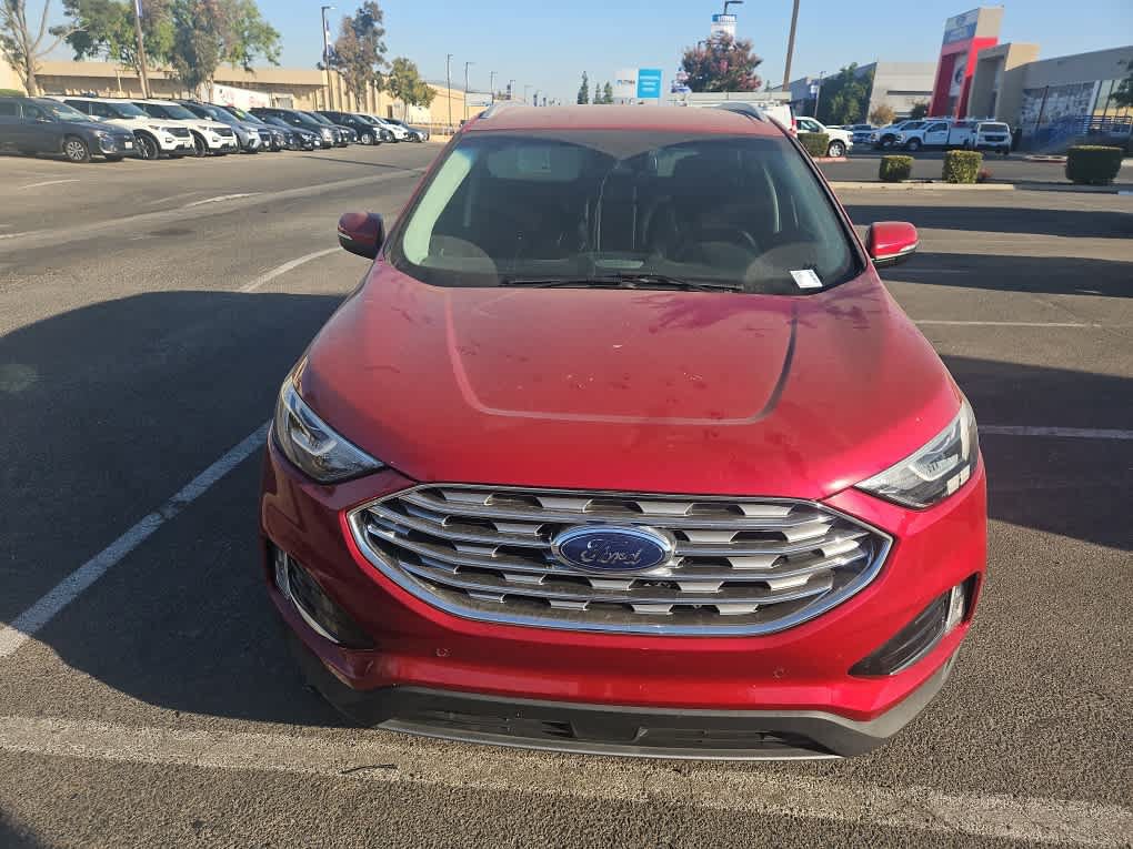 Certified 2020 Ford Edge Titanium FWD image 2