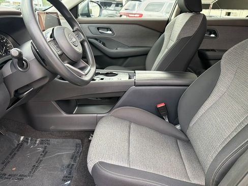 Used 2023 Nissan Rogue SV image 10