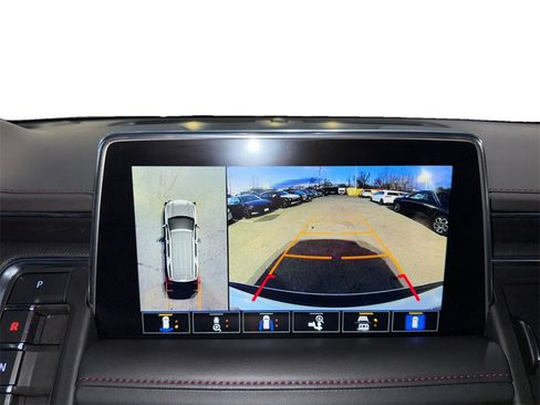 Used 2021 Chevrolet Tahoe RST w/ Luxury Package image 15