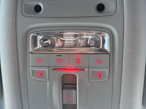 Used 2017 Audi Q3 2.0T Premium image 28