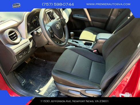 Used 2017 Toyota RAV4 LE FWD image 18