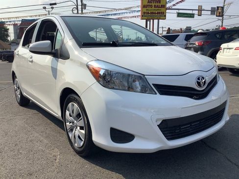Used 2013 Toyota Yaris LE FWD image 1