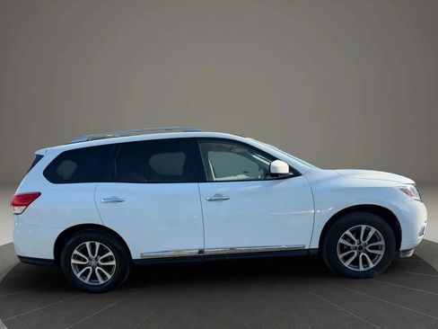 Used 2015 Nissan Pathfinder SL w/ SL Tech Package AWD/4WD image 4