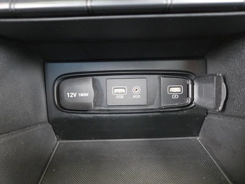 Used 2019 Hyundai Santa Fe AWD image 17