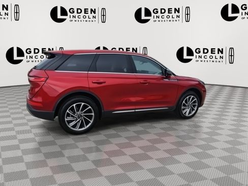 Used 2023 Lincoln Corsair Standard w/ Equipment Group 102A image 9