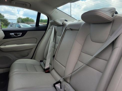 Used 2024 Volvo S60 B5 Plus FWD image 27