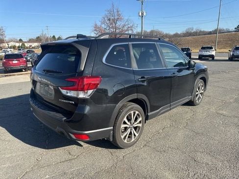 Used 2021 Subaru Forester Limited image 7