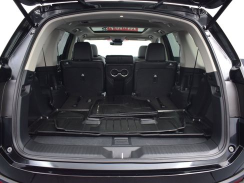 Used 2025 Honda Pilot Elite image 19
