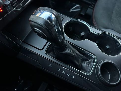 Used 2018 Ford Explorer XLT w/ Equipment Group 202A image 29