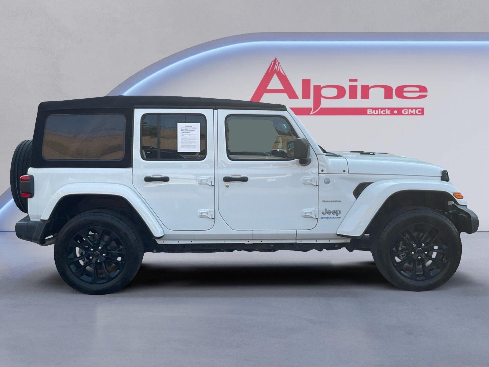Used 2024 Jeep Wrangler Unlimited Sahara AWD/4WD image 6