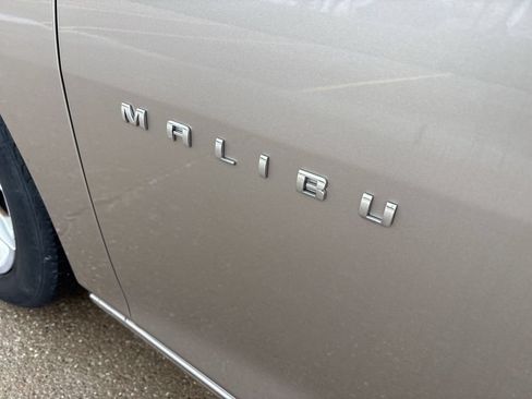 Used 2023 Chevrolet Malibu LT FWD image 10