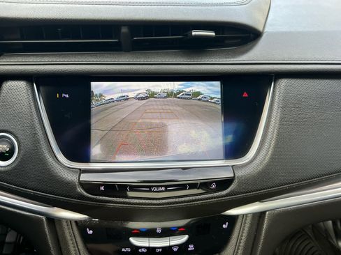 Used 2018 Cadillac XT5 Luxury w/ Driver Awareness Package FWD image 20