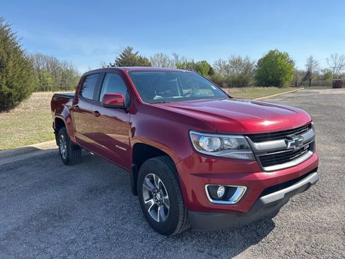 Used 2019 Chevrolet Colorado Z71 image 3