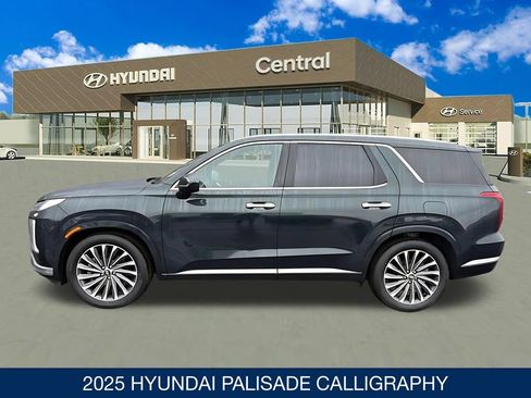 Certified 2025 Hyundai Palisade Calligraphy AWD/4WD image 6