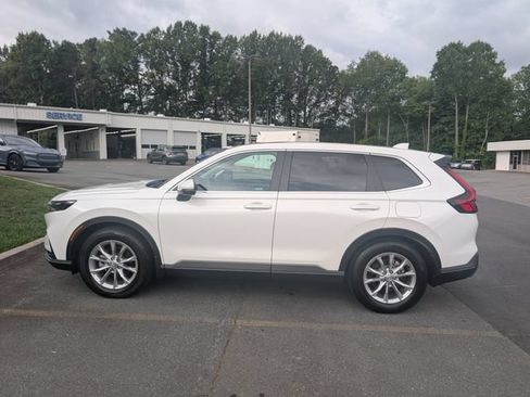 Used 2024 Honda CR-V EX-L image 2