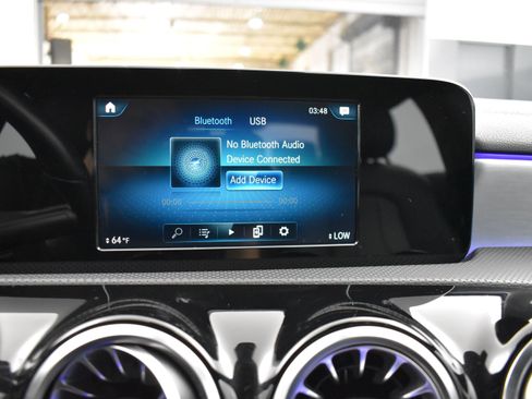 Used 2022 Mercedes-Benz CLA 250 4MATIC image 13