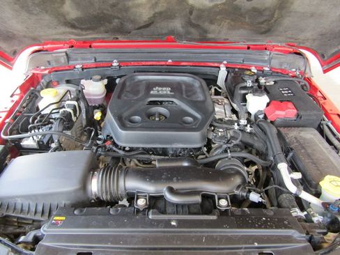 Used 2022 Jeep Wrangler Unlimited Sport AWD/4WD image 24