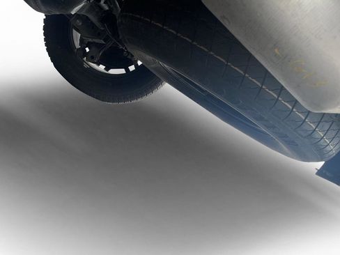 Used 2025 Toyota Tacoma TRD Sport image 7