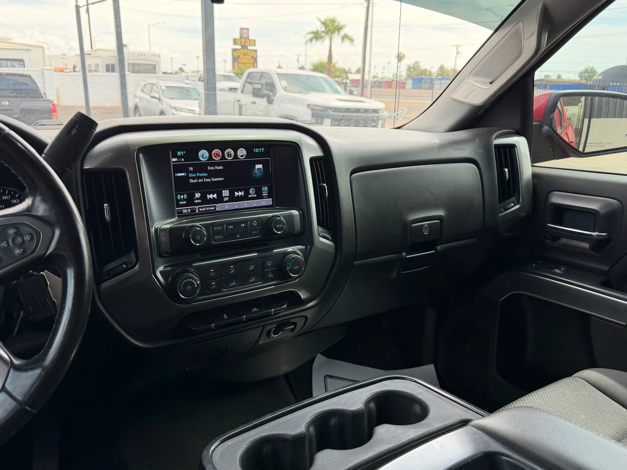 Used 2019 Chevrolet Silverado 1500 LT AWD/4WD image 20