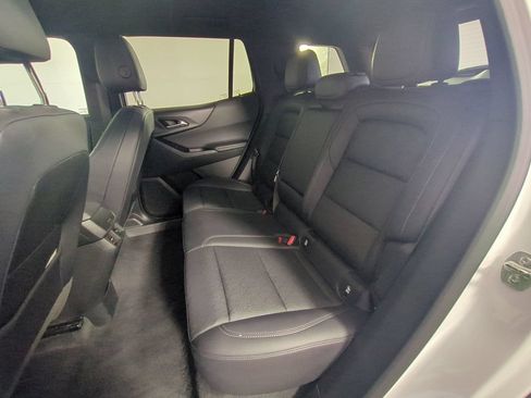 Used 2025 Chevrolet Equinox LT w/ Convenience Package II FWD image 16