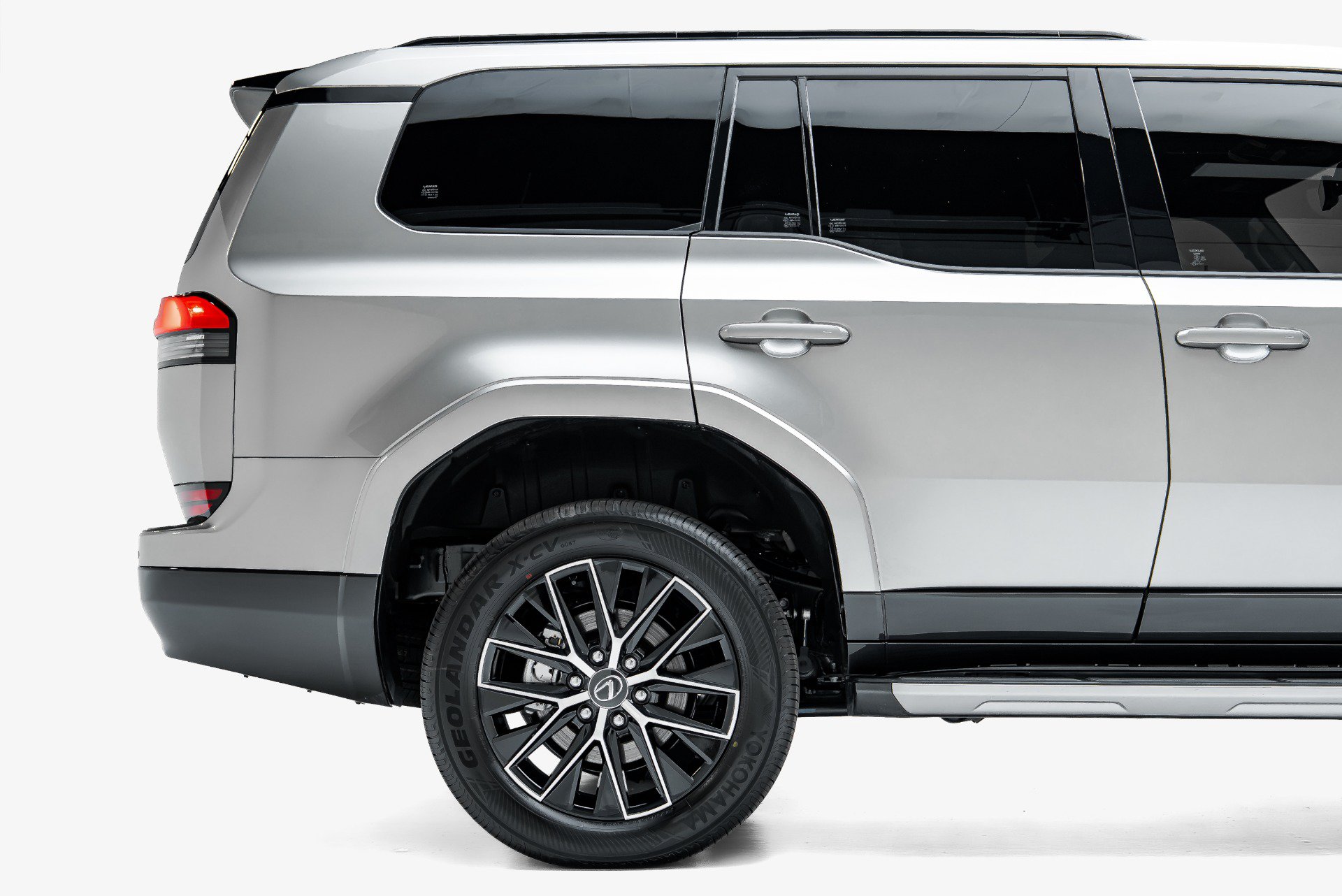 Used 2026 Lexus GX 550 w/ Accessory Package (2T) AWD/4WD image 17