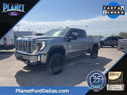 Used 2024 GMC Sierra 2500 Denali w/ Denali Reserve Package AWD/4WD image 1