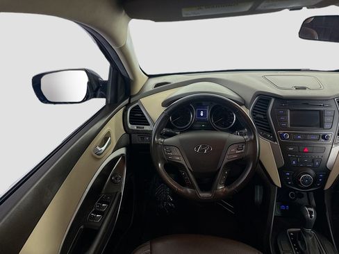 Used 2018 Hyundai Santa Fe Sport image 17