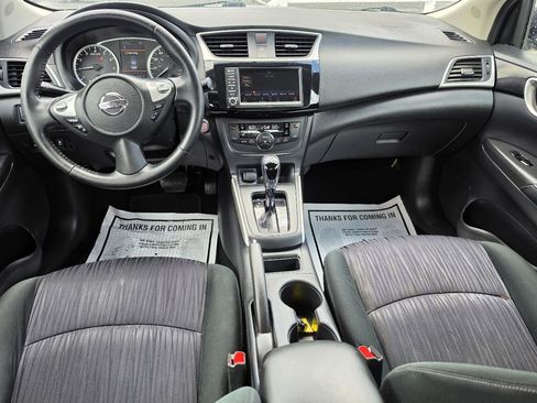 Used 2019 Nissan Sentra SV FWD image 9