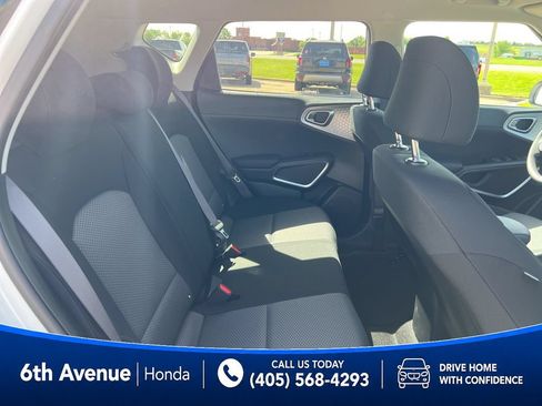 Used 2025 Kia Soul S FWD image 20