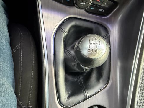 Used 2018 Dodge Challenger R/T RWD image 19