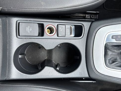 Used 2018 Audi Q3 2.0T Premium image 20