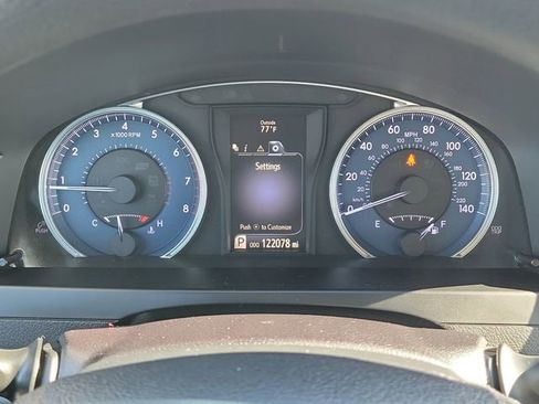 Used 2017 Toyota Camry LE FWD image 23