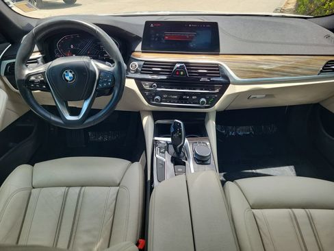 Used 2020 BMW 530i w/ Luxury Package RWD image 13