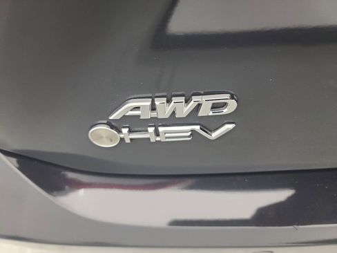 Used 2025 Toyota Camry XLE w/ Premium Plus Package image 13