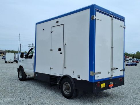 Used 2023 Ford E-350 and Econoline 350 Super Duty w/ Power Windows & Locks Group RWD image 8