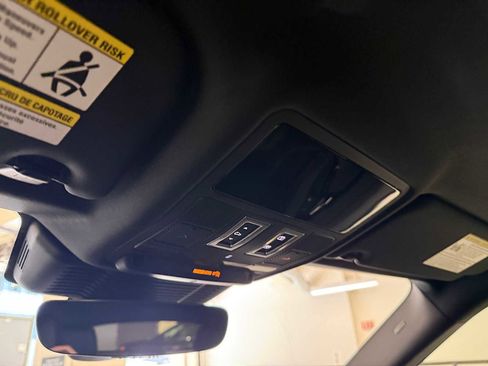 Certified 2026 Land Rover Range Rover Evoque S image 29