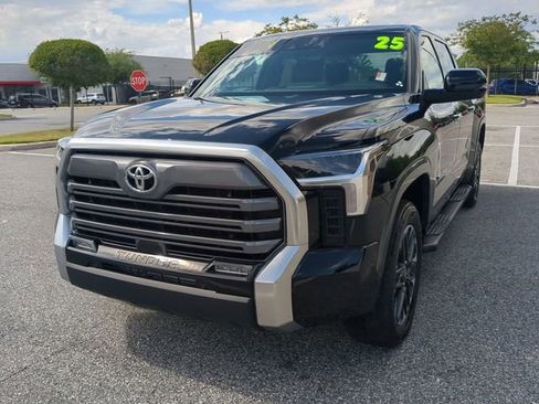 Used 2025 Toyota Tundra Limited AWD/4WD image 8