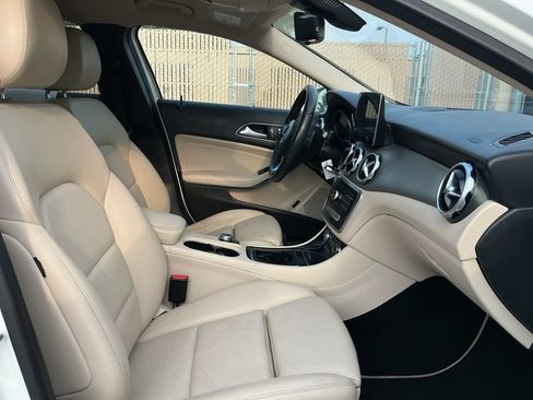 Used 2018 Mercedes-Benz GLA 250 image 26