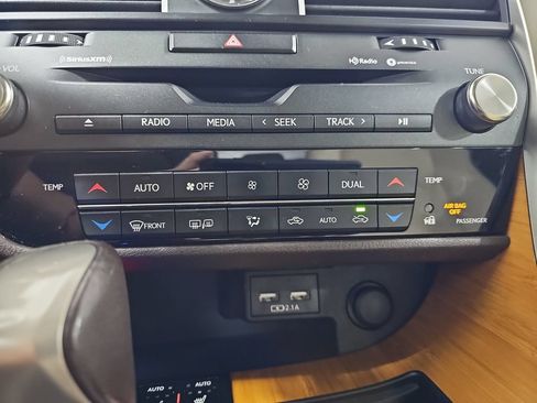 Used 2020 Lexus RX 350 AWD w/ Premium Package image 26