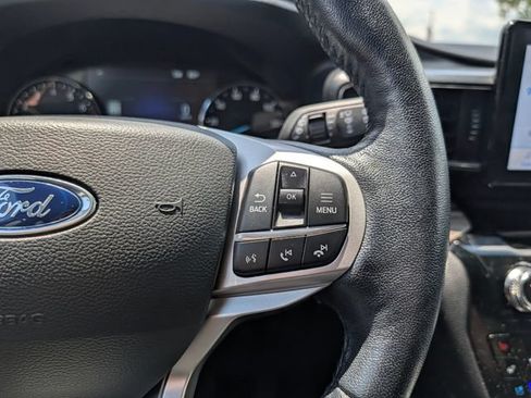 Used 2022 Ford Explorer Limited w/ Equipment Group 301A AWD/4WD image 20