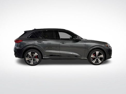 New 2026 Audi SQ5 Premium Plus AWD/4WD image 6