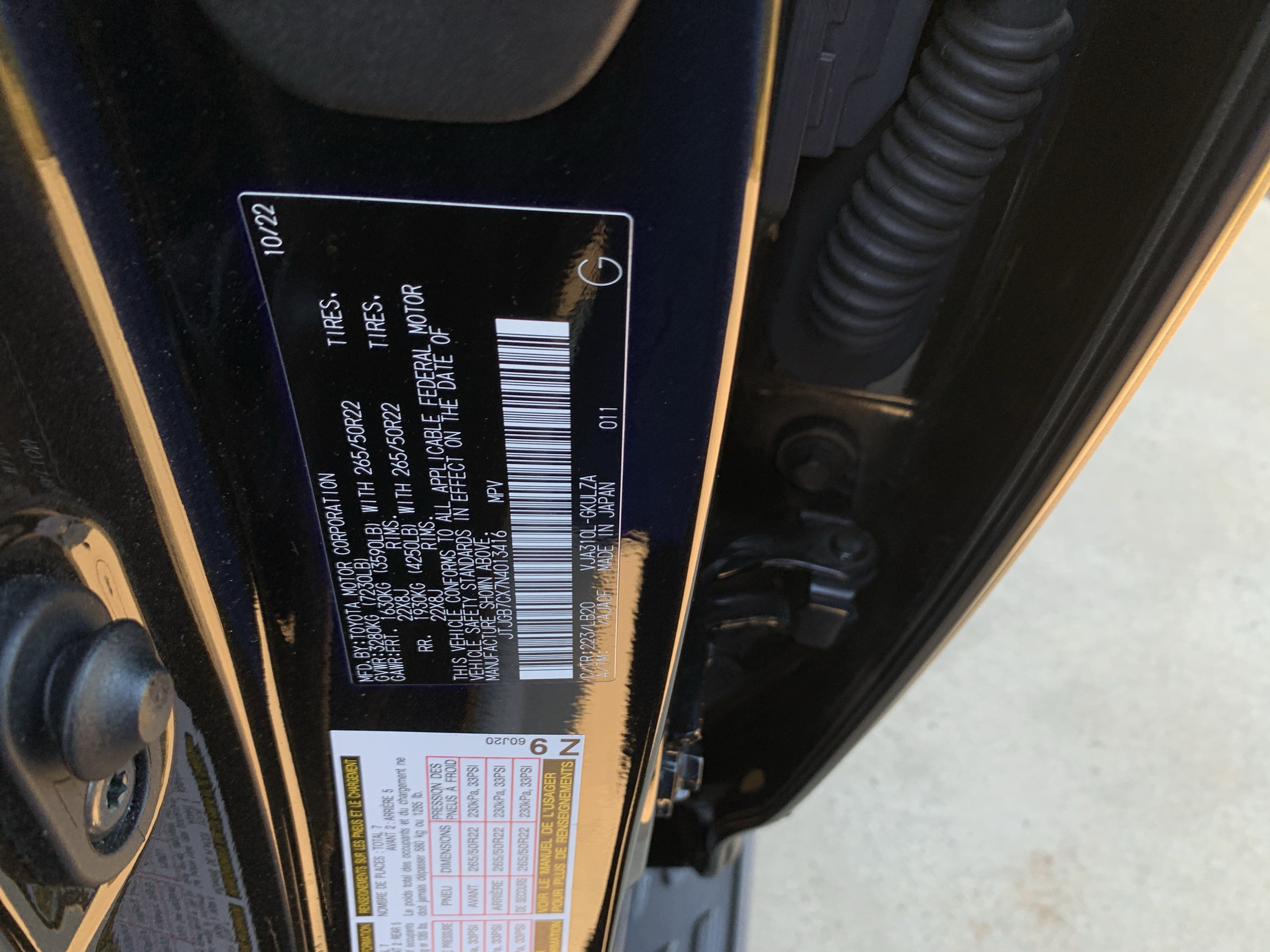 Used 2022 Lexus LX 600 4WD w/ Accessory Package (Z1) image 36