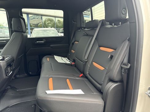 New 2026 GMC Sierra 3500 AT4 w/ AT4 Premium Plus Package AWD/4WD image 21