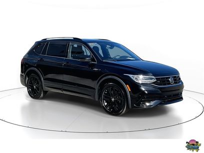 Certified 2022 Volkswagen Tiguan SE R-Line
