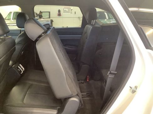 Certified 2021 Kia Sorento S AWD/4WD image 18