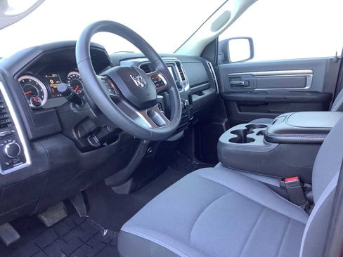 Used 2024 RAM 1500 Classic SLT AWD/4WD image 3
